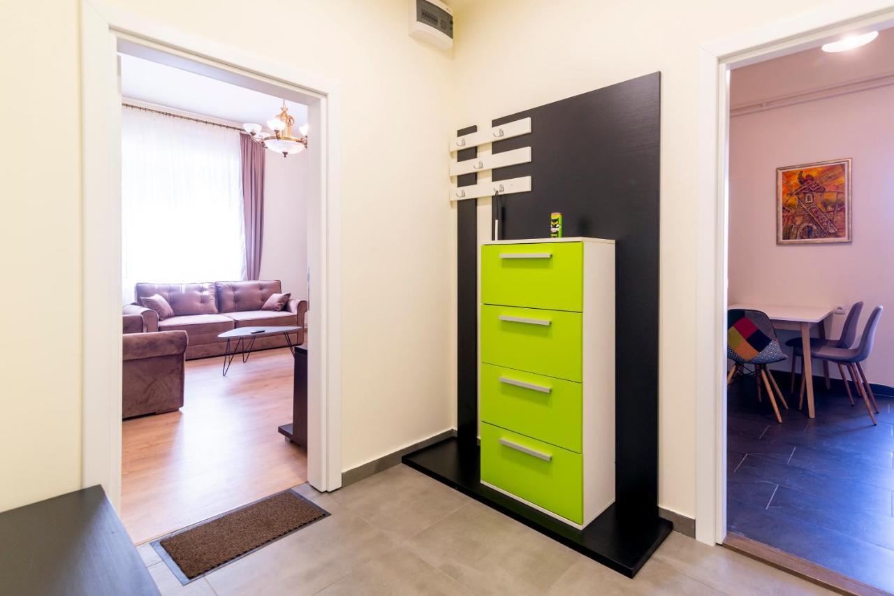 Jevrejska - Central Apartment With Free Parking Нови-Сад Экстерьер фото